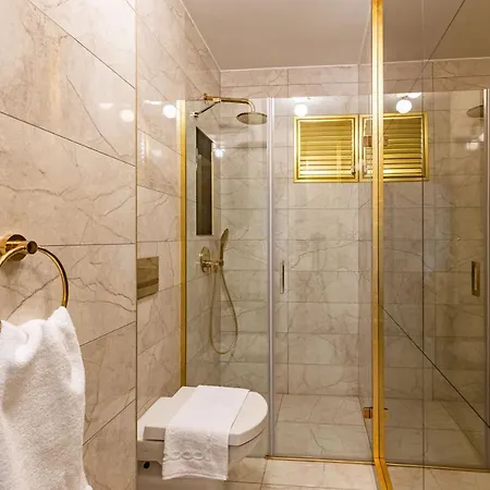 Exquisite House With Balcony And View In Besiktas Lejlighed *