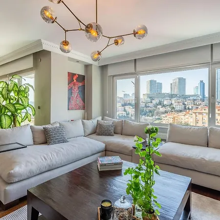 Exquisite House With Balcony And View In Besiktas * איסטמבול