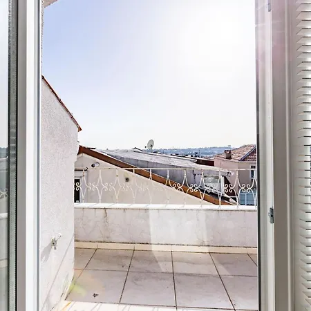 דירה Exquisite House With Balcony And View In Besiktas איסטמבול